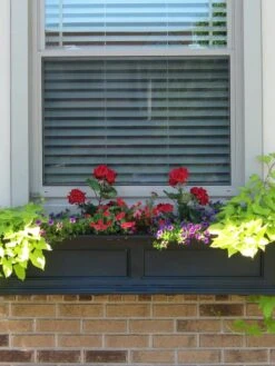 Fairfield Self-Watering Window Box, 4’ -Garden Care Store 39345 07V tif