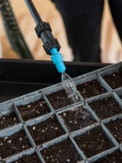 Sprayer Tank With Coil Hose Wand -Garden Care Store 3 4 crop 8612969 0154