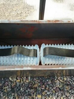 Adjustable Self-Watering Insert For Pots And Planters -Garden Care Store 8610250 7001 tif